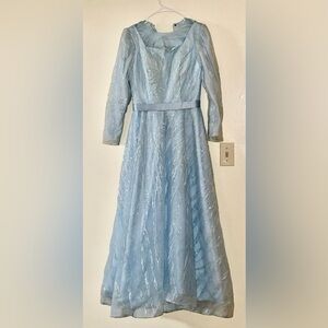 Classic Long Sleeve Light Blue Evening Dress